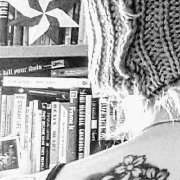 Meet your posher, Tamära - Picture 2 of 4